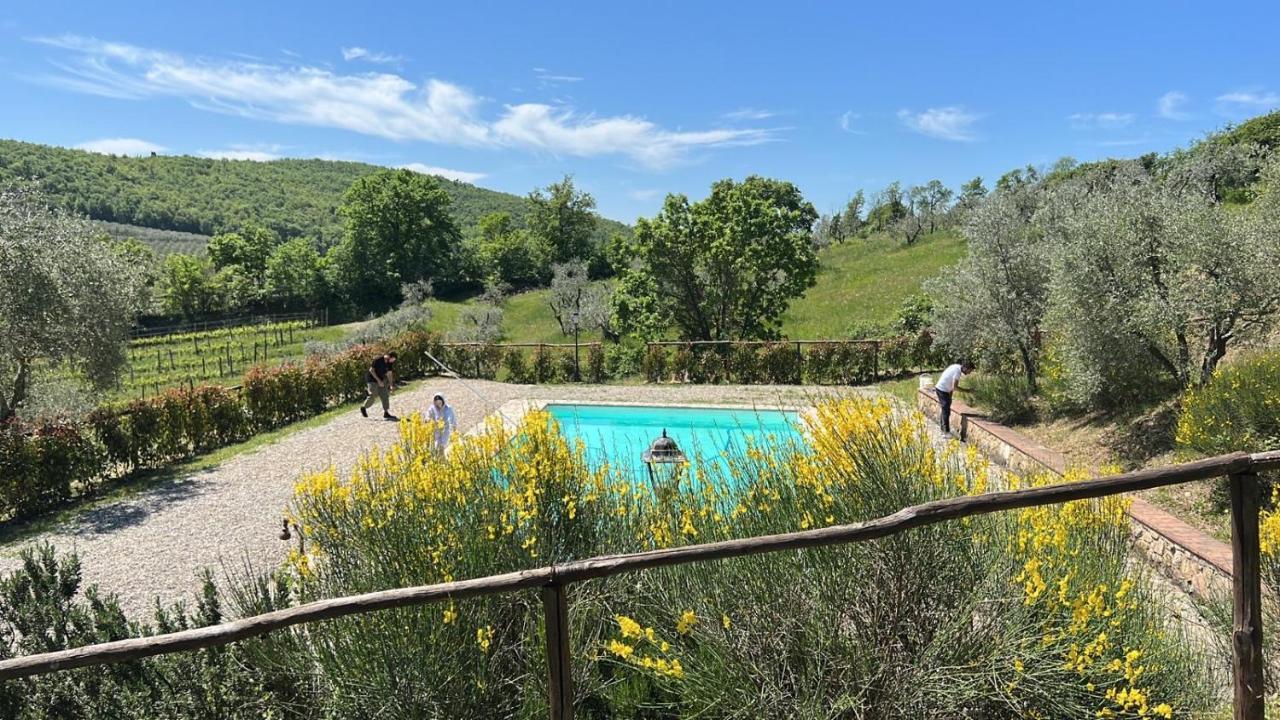 Hotel Locanda Podere Le Vigne à Radda in Chianti Extérieur photo